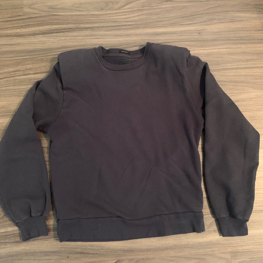 Women’s sweatshirt